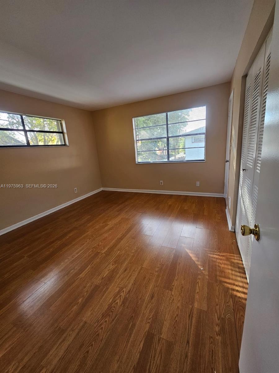 CASTLEWOOD VILLAGE - Residential Lease