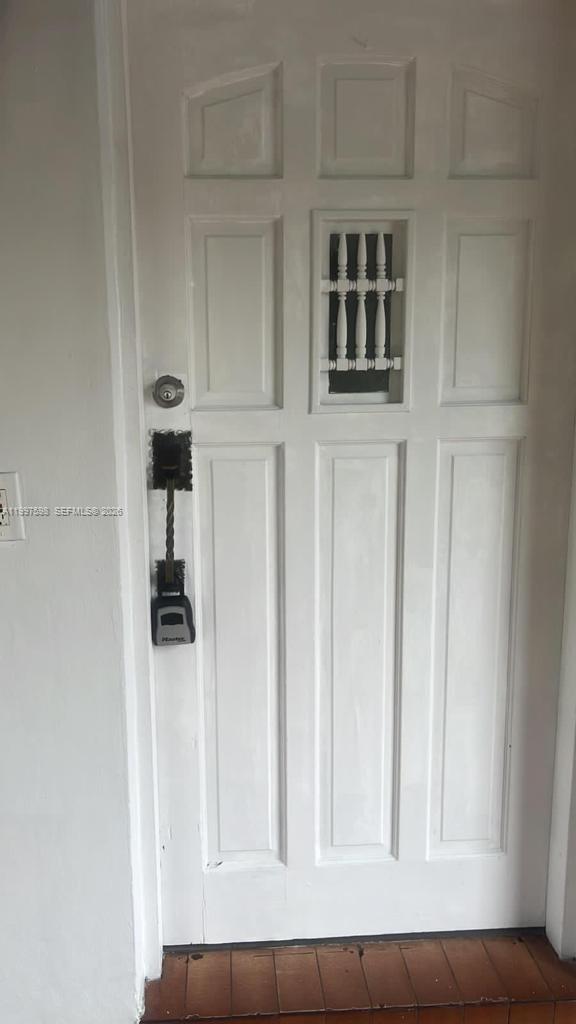 AMND PLAT OF MIAMI SUBURB - Residential Lease