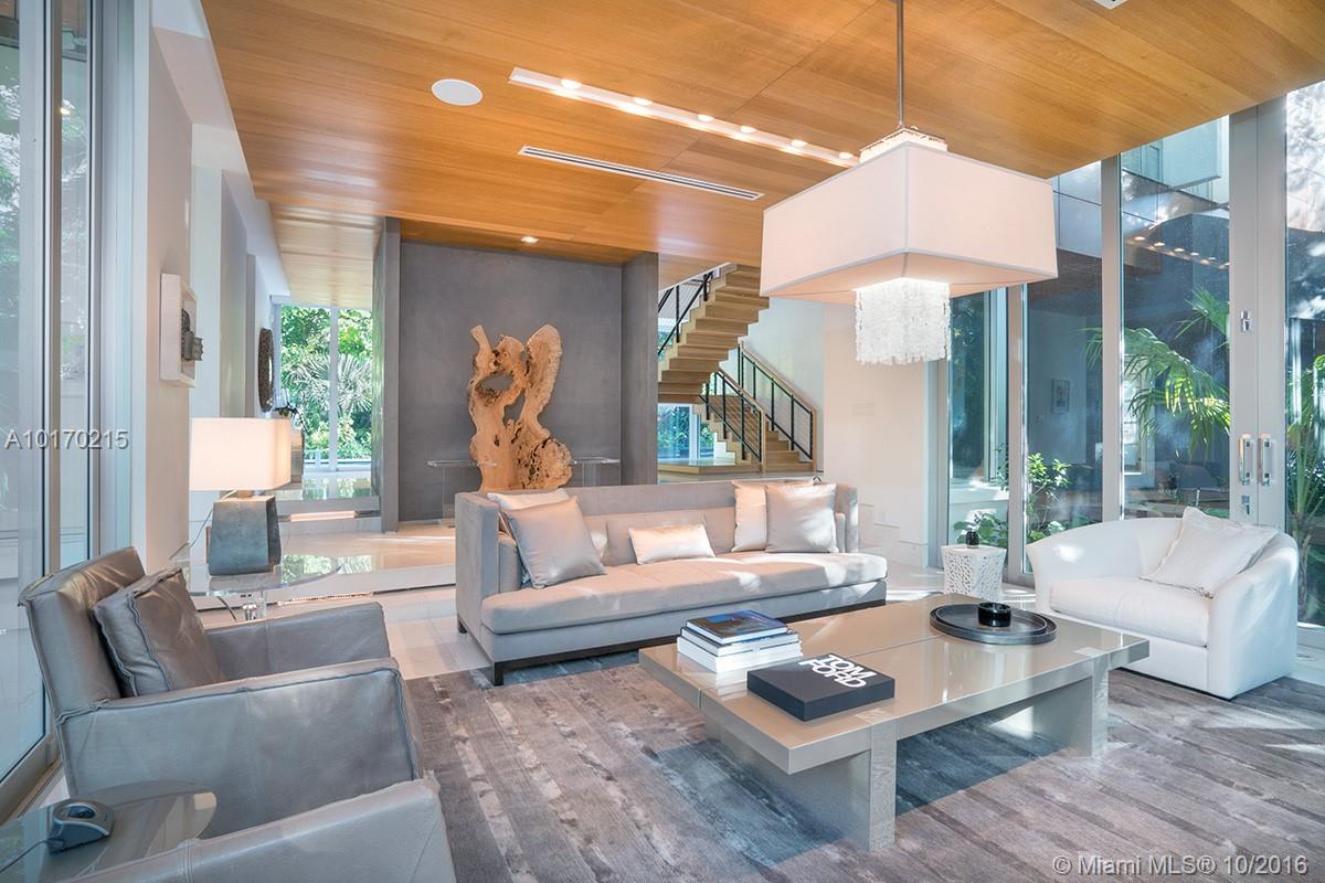 BISCAYNE CAMP - Residential