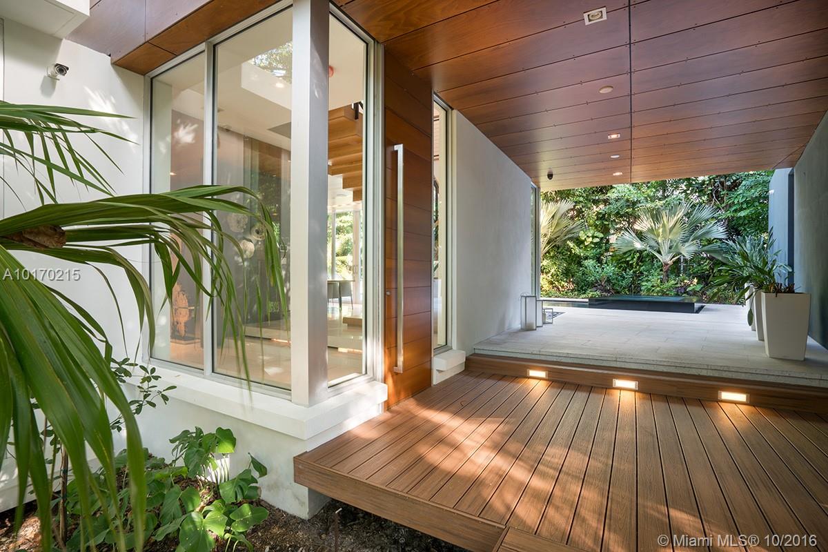 BISCAYNE CAMP - Residential