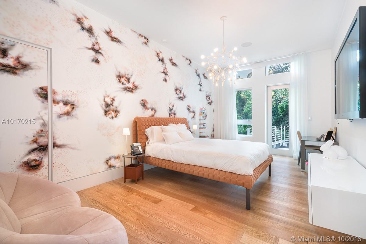 BISCAYNE CAMP - Residential