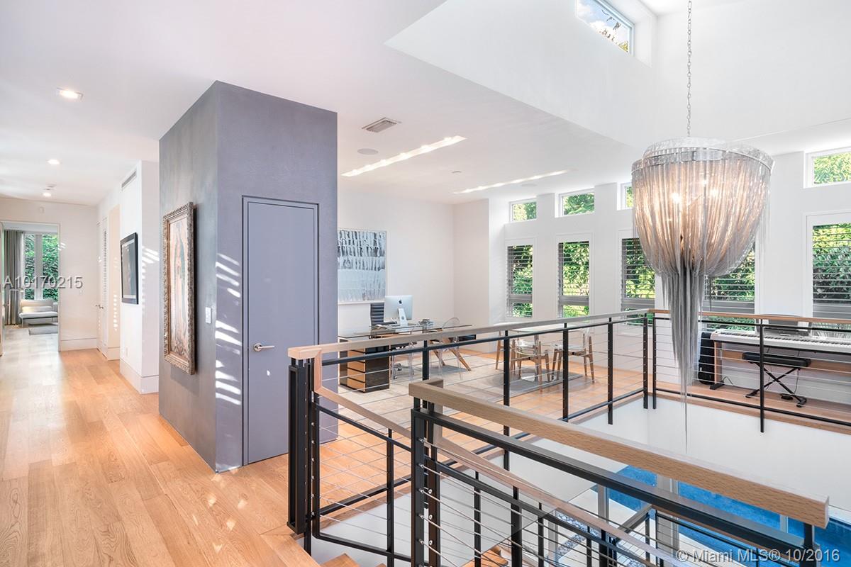 BISCAYNE CAMP - Residential