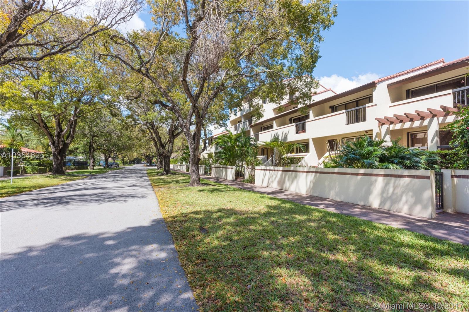 BILTMORE COURT VILLAS CON - Residential