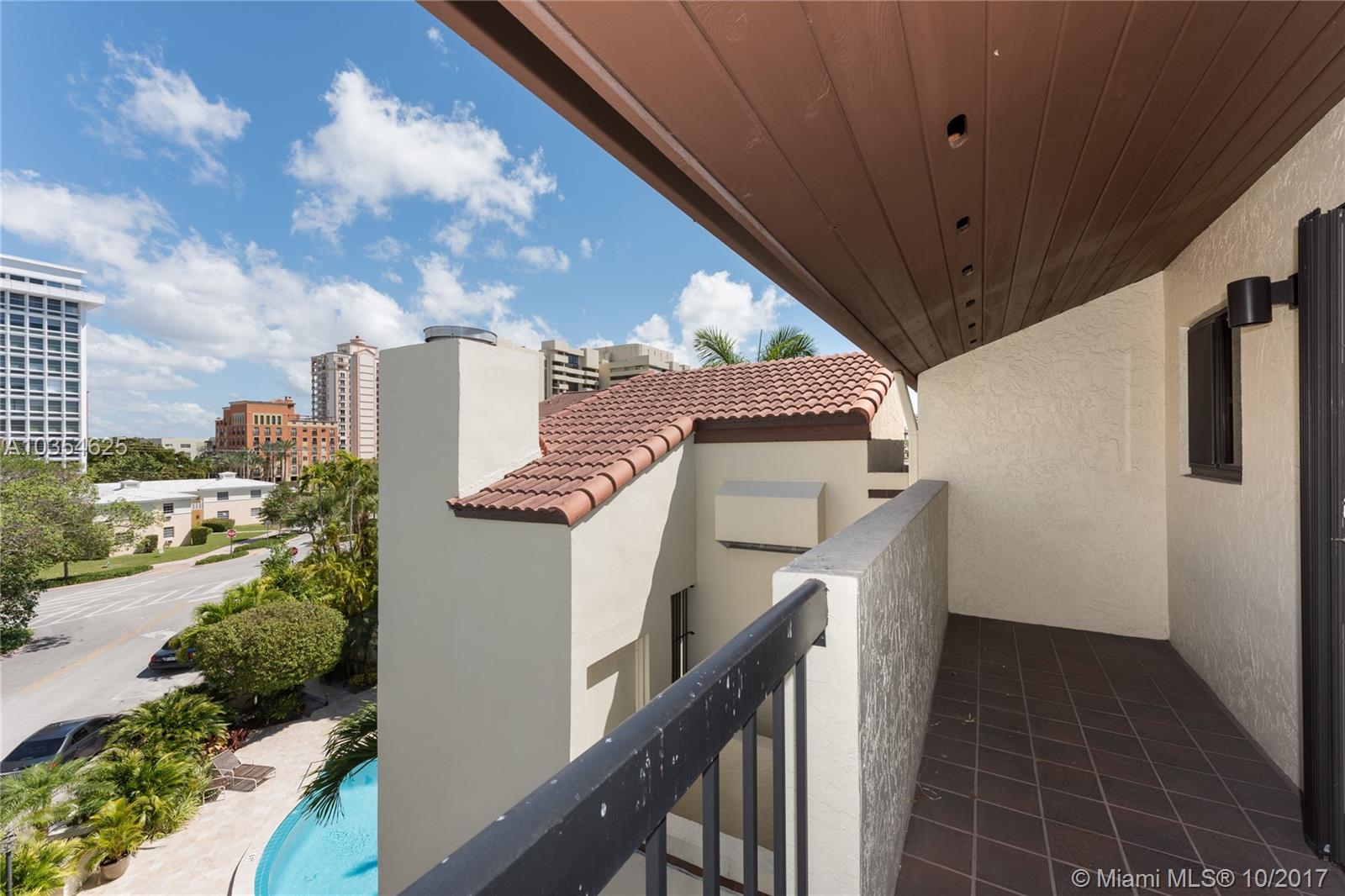 BILTMORE COURT VILLAS CON - Residential