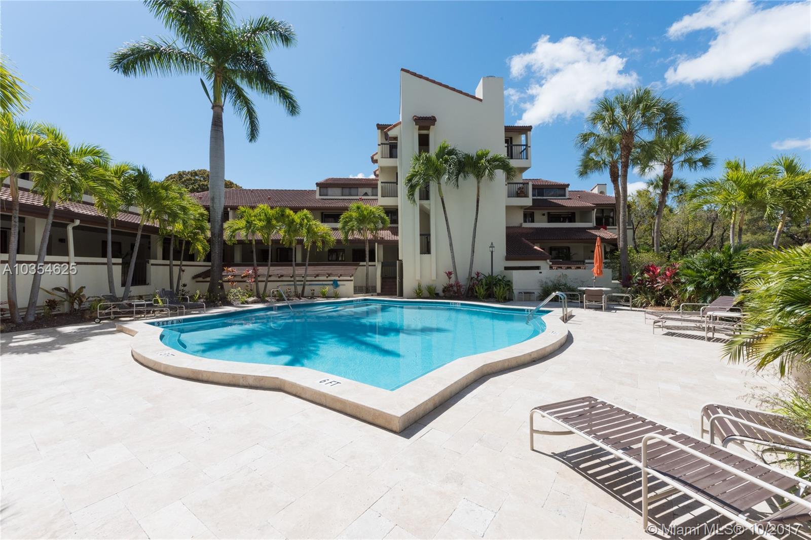 BILTMORE COURT VILLAS CON - Residential