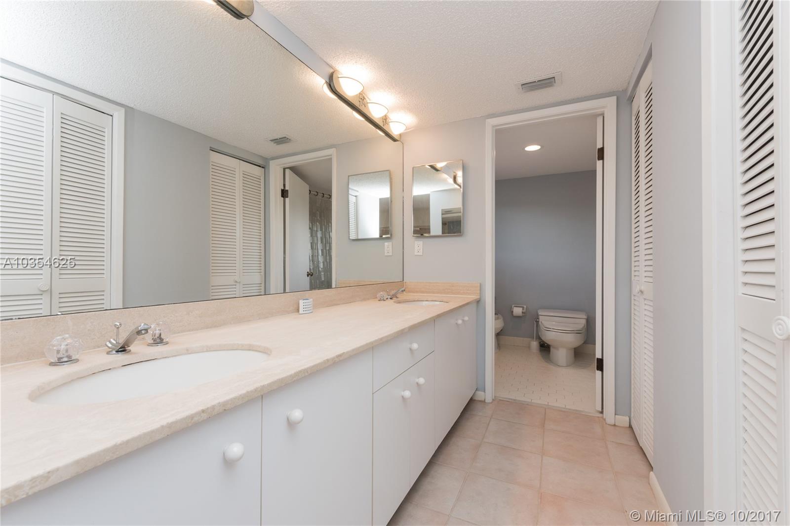 BILTMORE COURT VILLAS CON - Residential