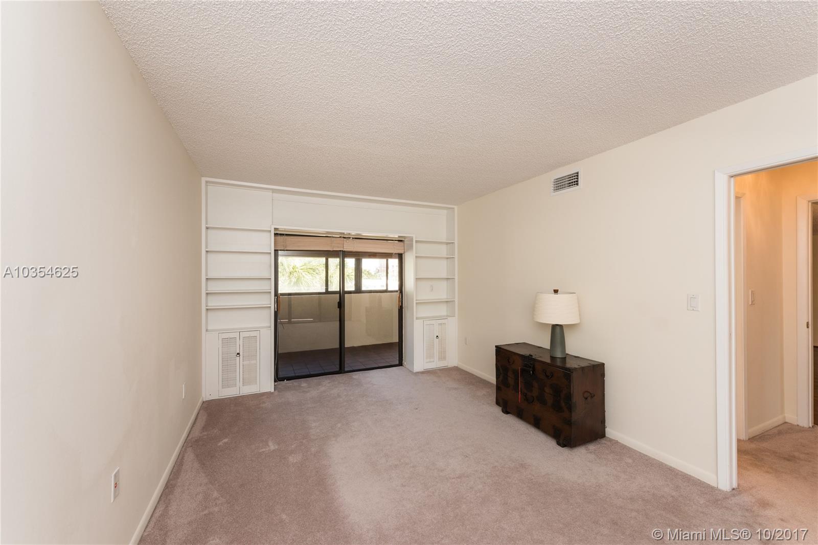 BILTMORE COURT VILLAS CON - Residential