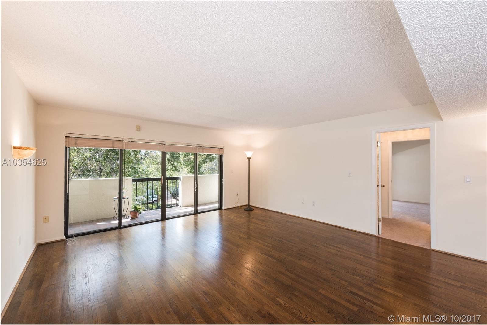 BILTMORE COURT VILLAS CON - Residential