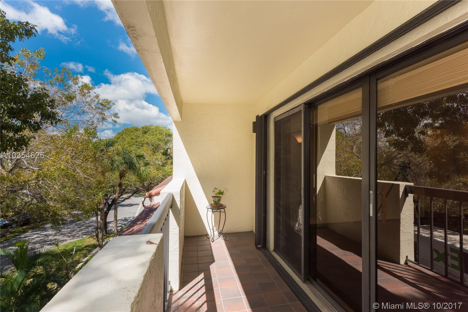 BILTMORE COURT VILLAS CON - Residential