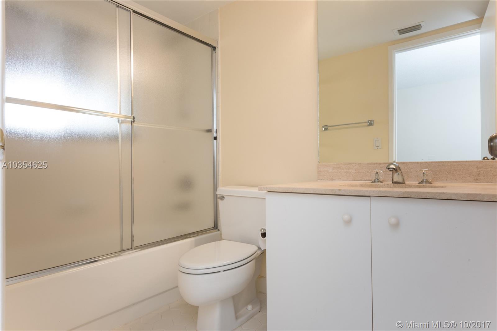 BILTMORE COURT VILLAS CON - Residential