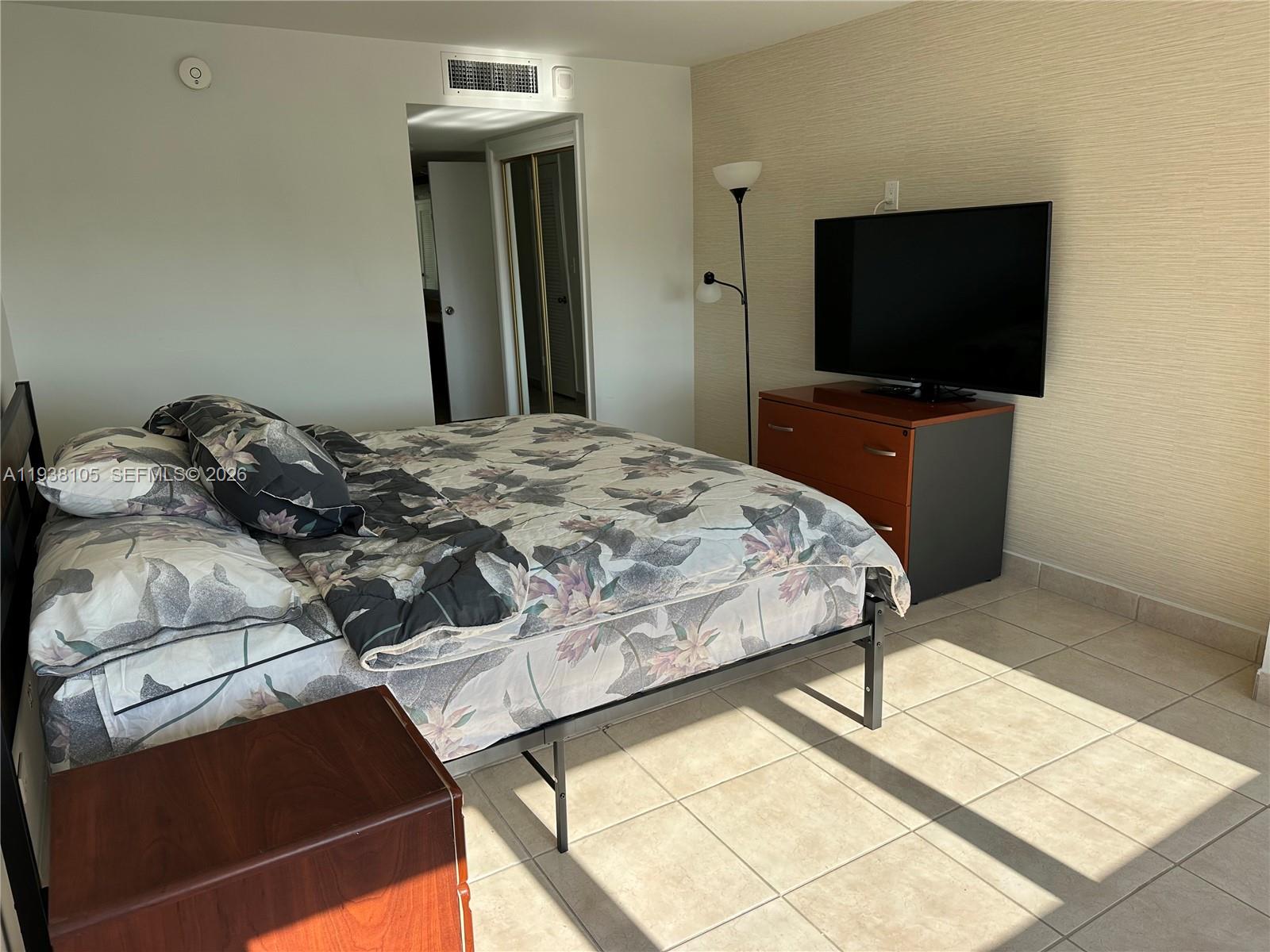 MAISON GRANDE CONDO - Residential Lease