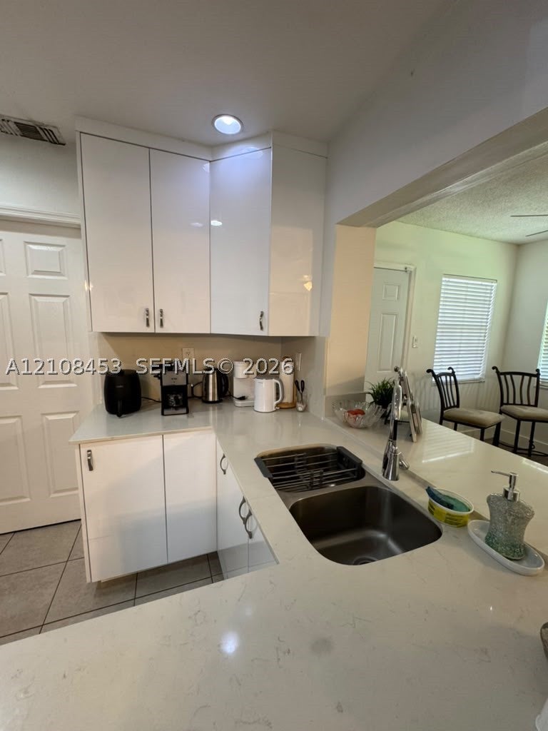 5800 NW 86th Ter