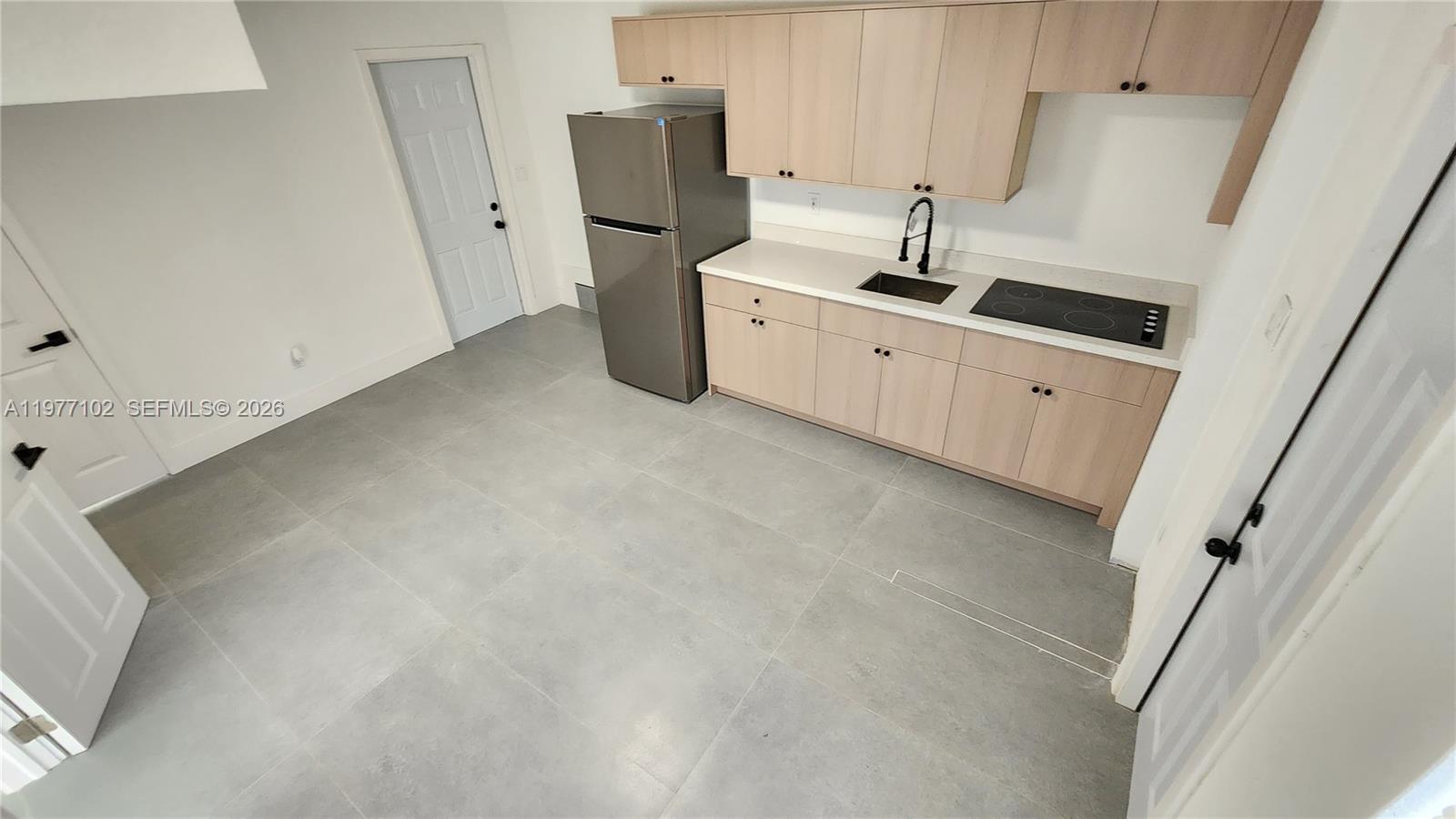 WEST PERRINE ADDN - Residential Lease