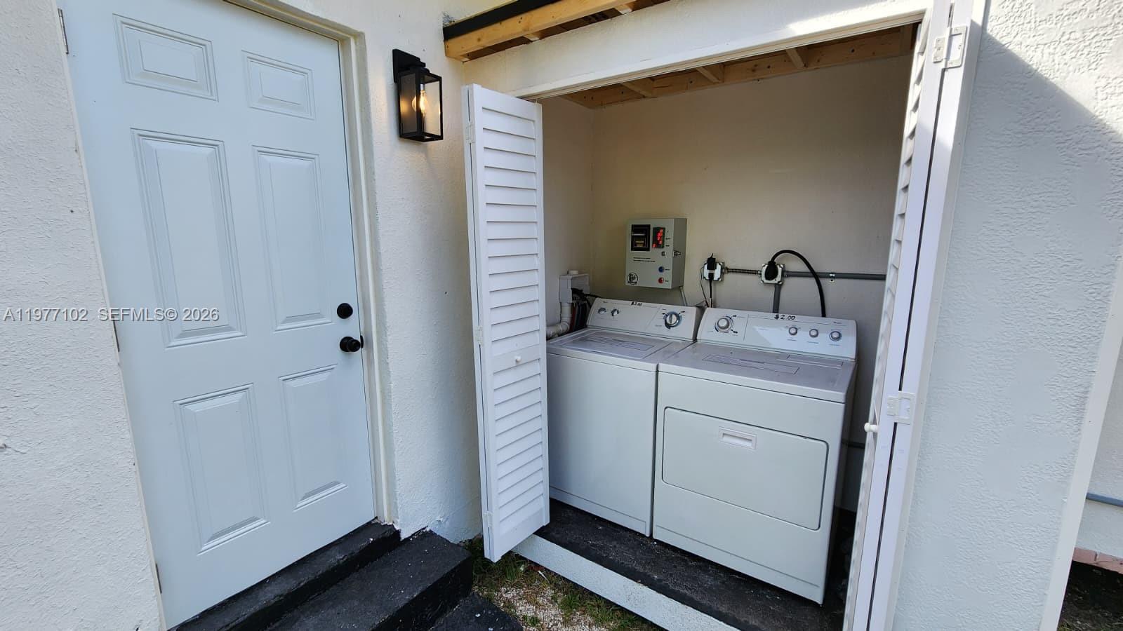 WEST PERRINE ADDN - Residential Lease