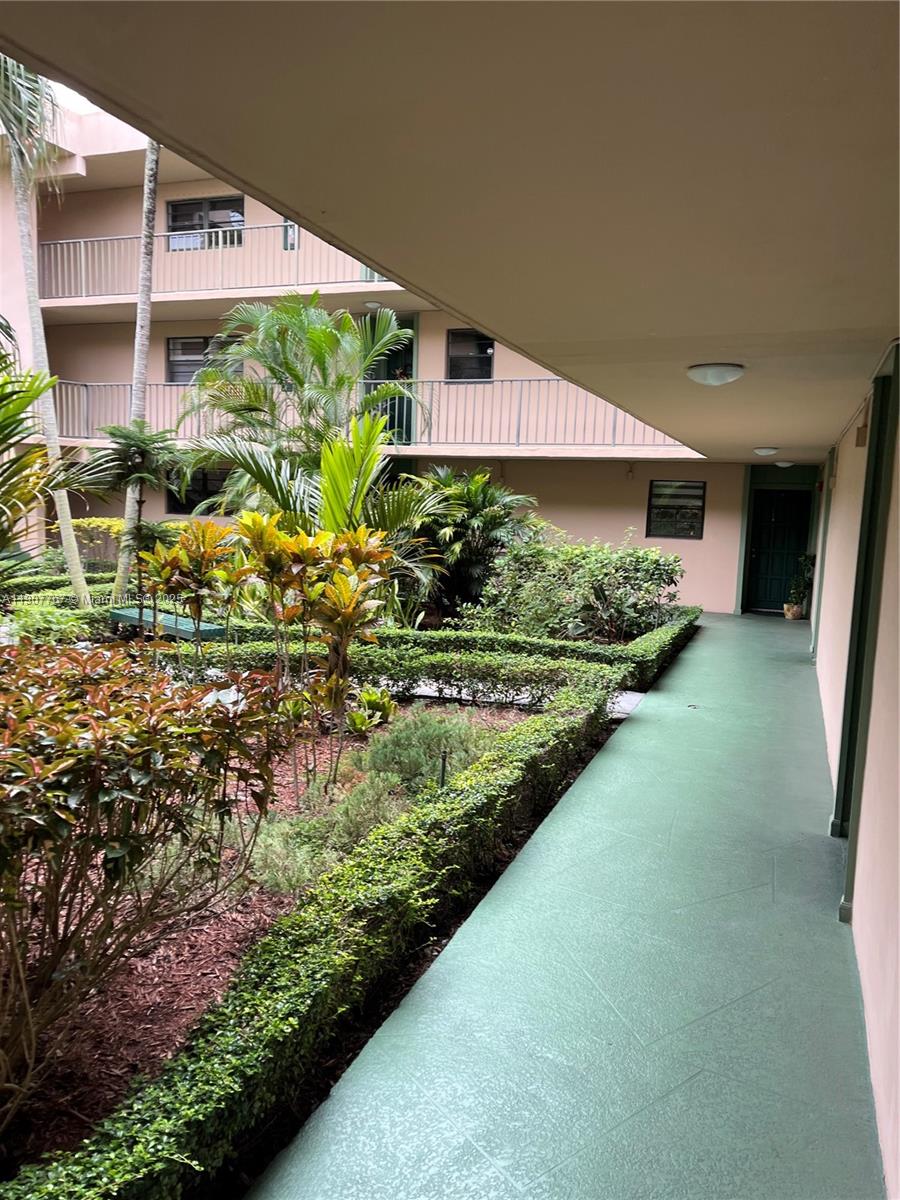 GARDEN OF KENDALL CONDO N - Residential Lease