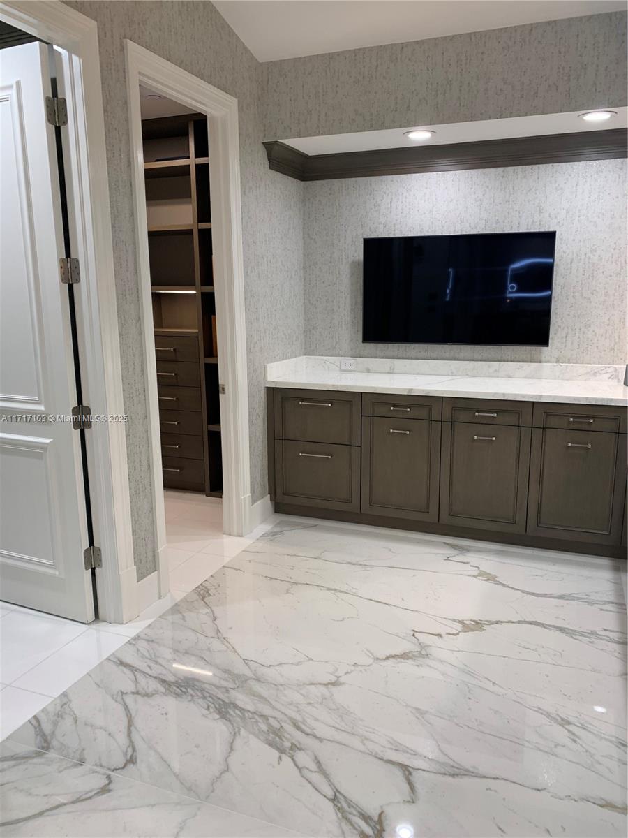 SANCTUARY - Residential