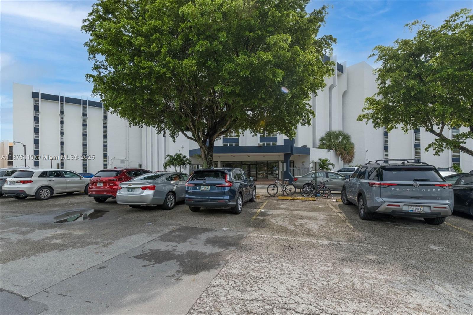 Welcome to this move-in ready 1-bedroom, 1 bathroom condo located at the Golfview Club Subdivision in the heart of Fontainebleau area- This bright and spacious unit features brand new kitchen cabinets countertops and appliances ,dishwasher, updated bathroom, large balcony overlooking the panoramic views of the lake from your living/dining areas , freshly painted, , blinds/verticals. One parking space assigned to the unit located right in front of the building entrance, guest parking spaces are located at the end of the complex. Prime location just minutes from the Airport, FIU, supermarkets, restaurants, and major shopping centers such as Dolphin and International malls, laudry facility is located in the same floor.