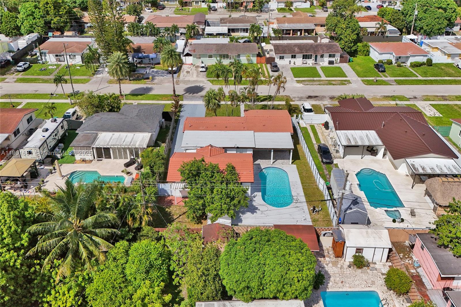 PALM SPRINGS SUB SEC A 4T - Residential Lease