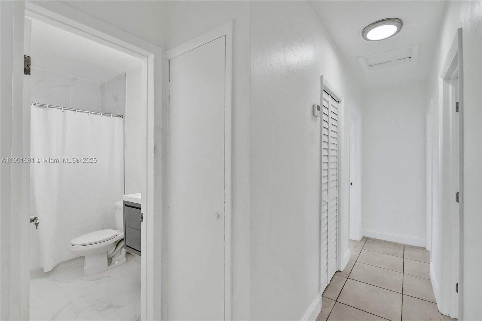 PALM SPRINGS SUB SEC A 4T - Residential Lease