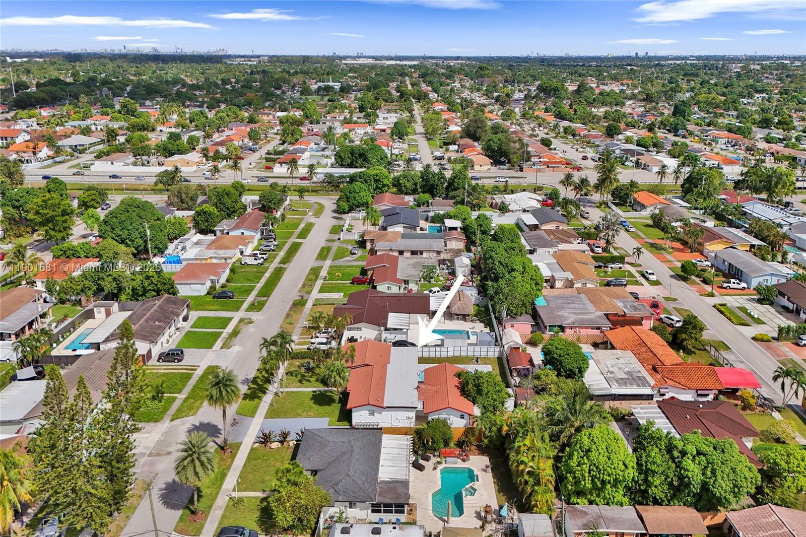 PALM SPRINGS SUB SEC A 4T - Residential Lease