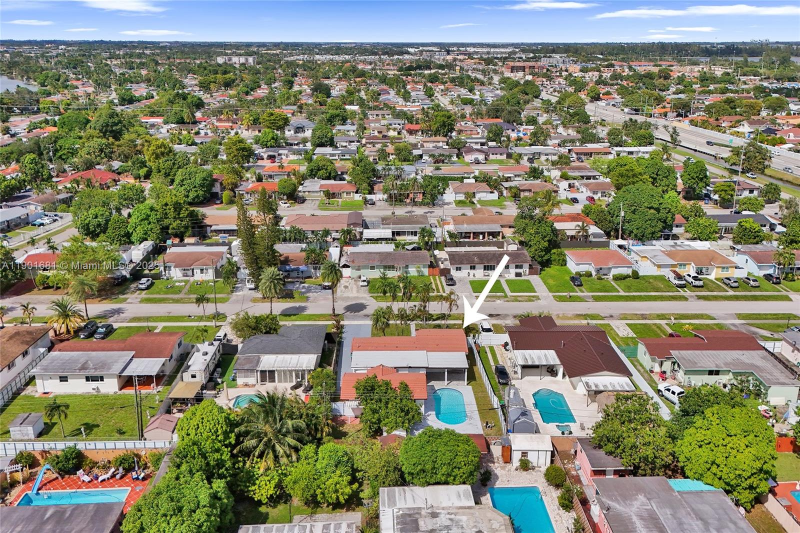 PALM SPRINGS SUB SEC A 4T - Residential Lease