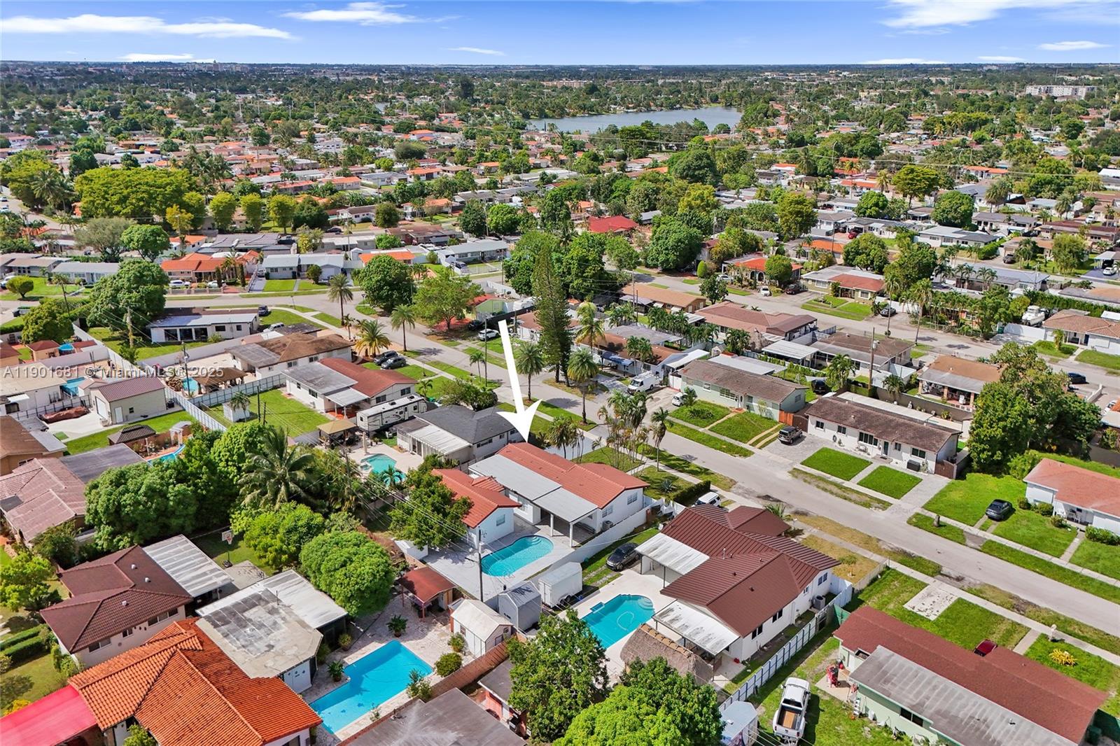 PALM SPRINGS SUB SEC A 4T - Residential Lease