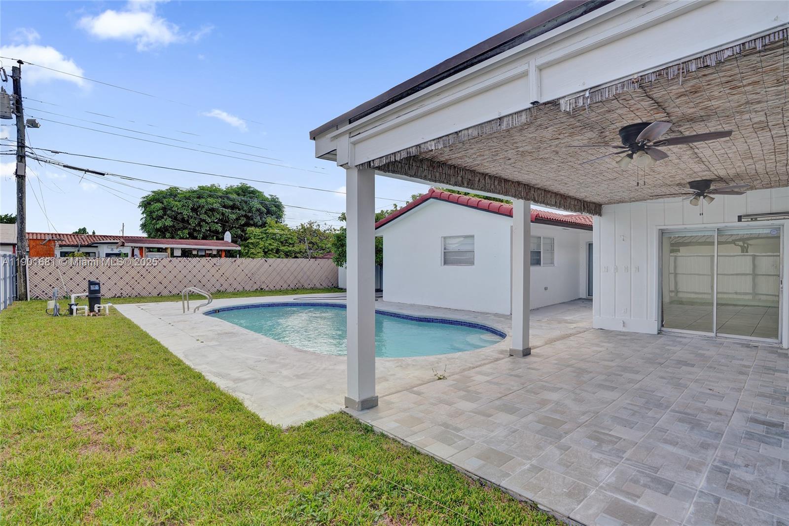 PALM SPRINGS SUB SEC A 4T - Residential Lease