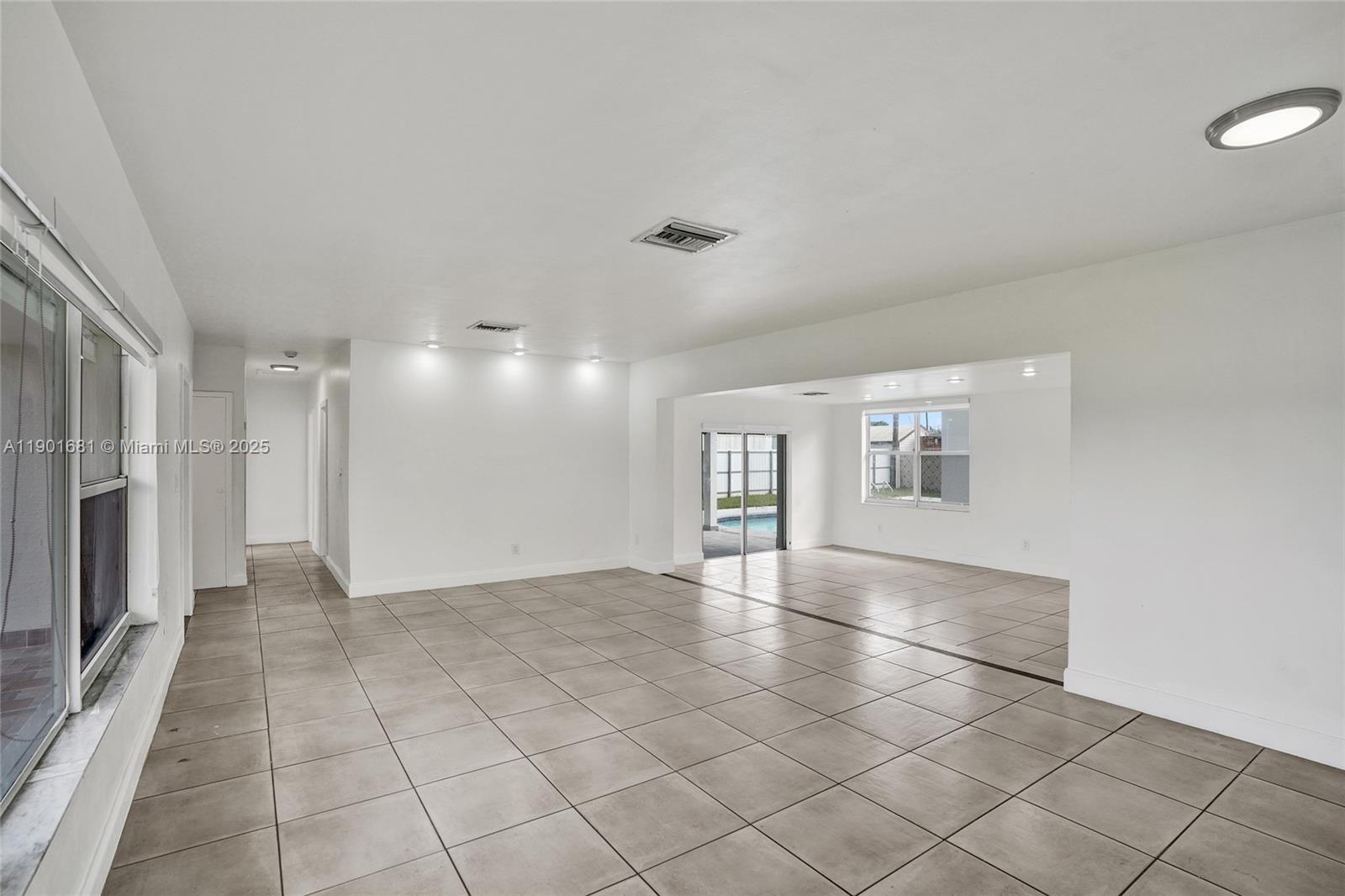 PALM SPRINGS SUB SEC A 4T - Residential Lease