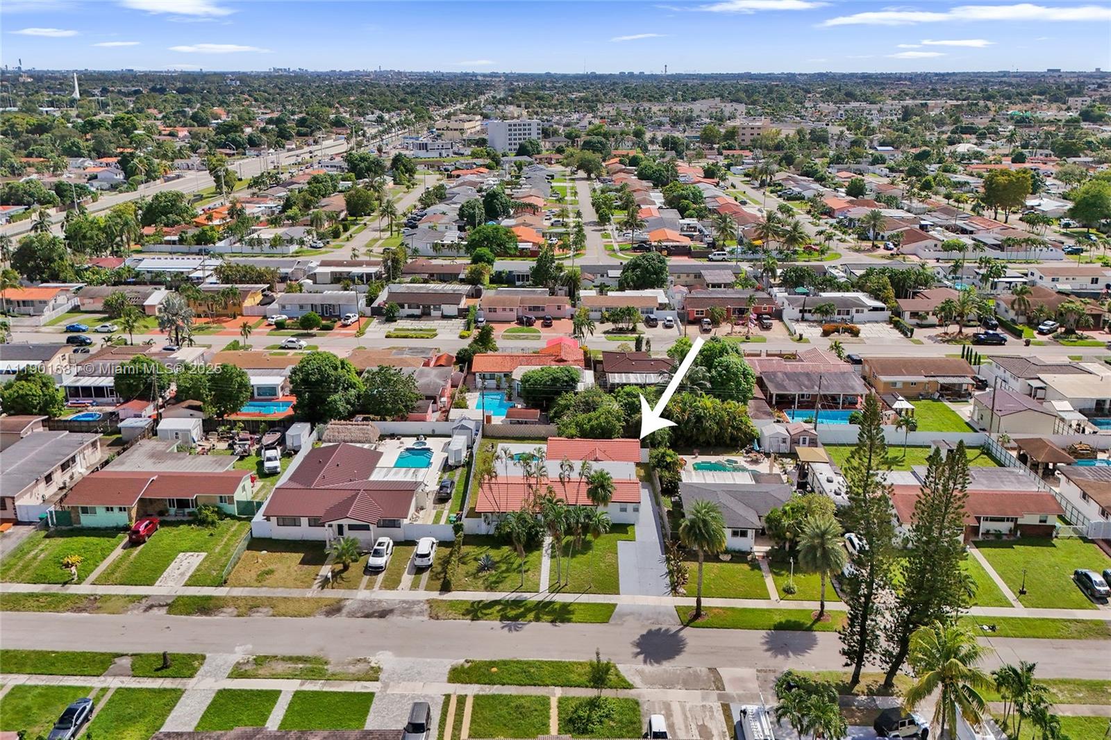 PALM SPRINGS SUB SEC A 4T - Residential Lease