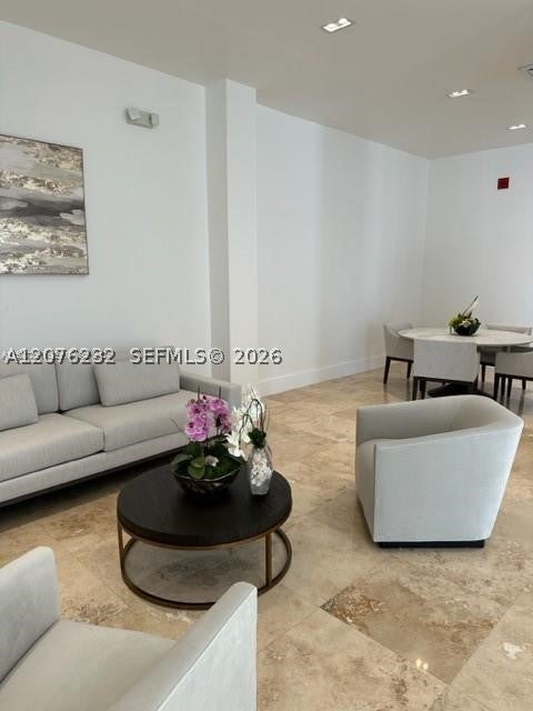 2201 S Ocean Drive 1507
