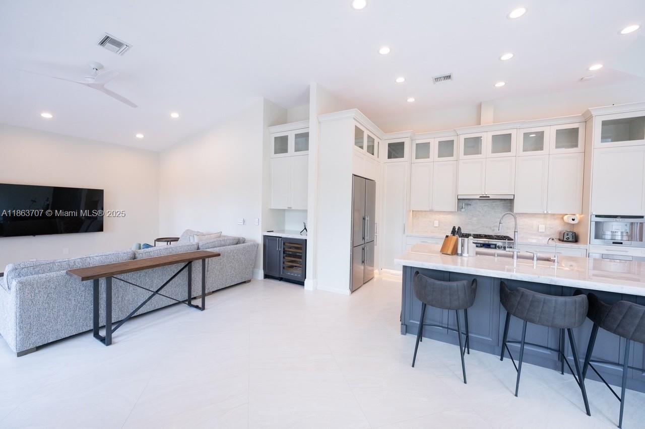 STONEBRIDGE 2 - Residential Lease