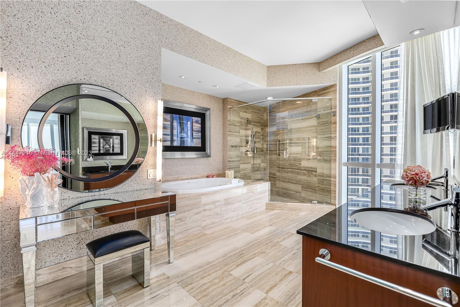 TDR TOWER III CONDO - Residential