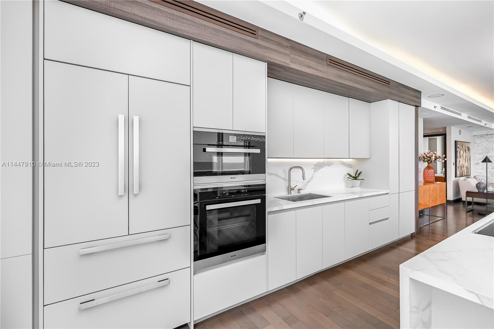 TDR TOWER III CONDO - Residential