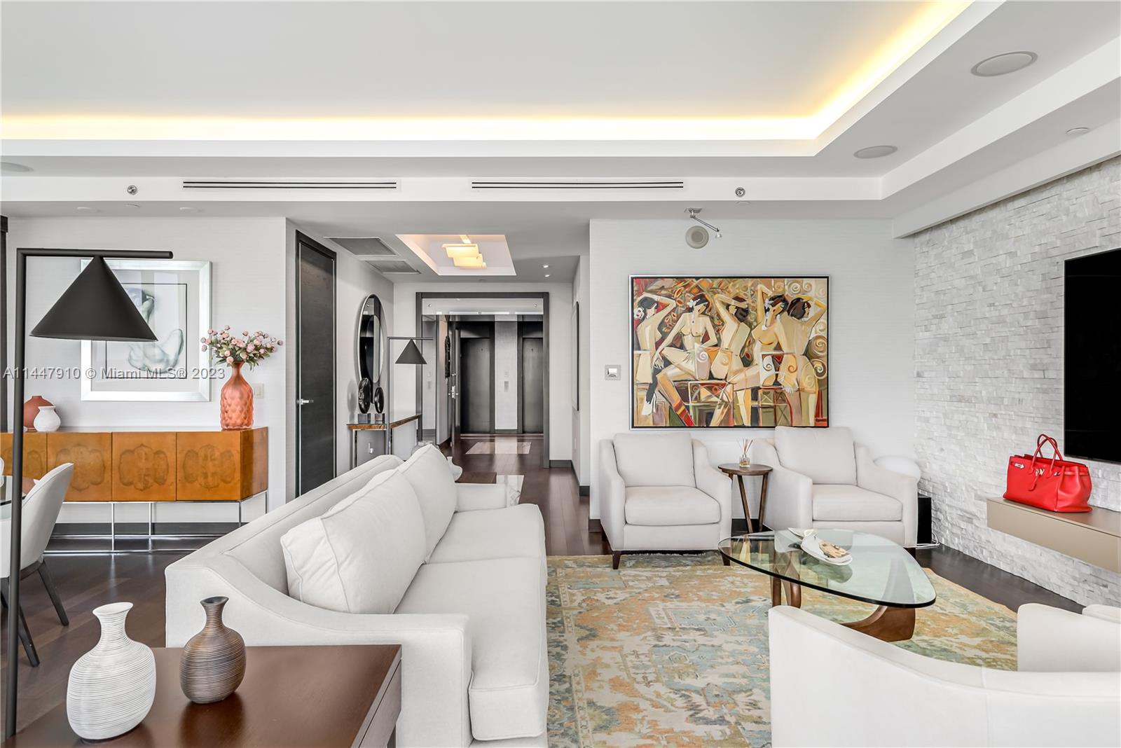 TDR TOWER III CONDO - Residential