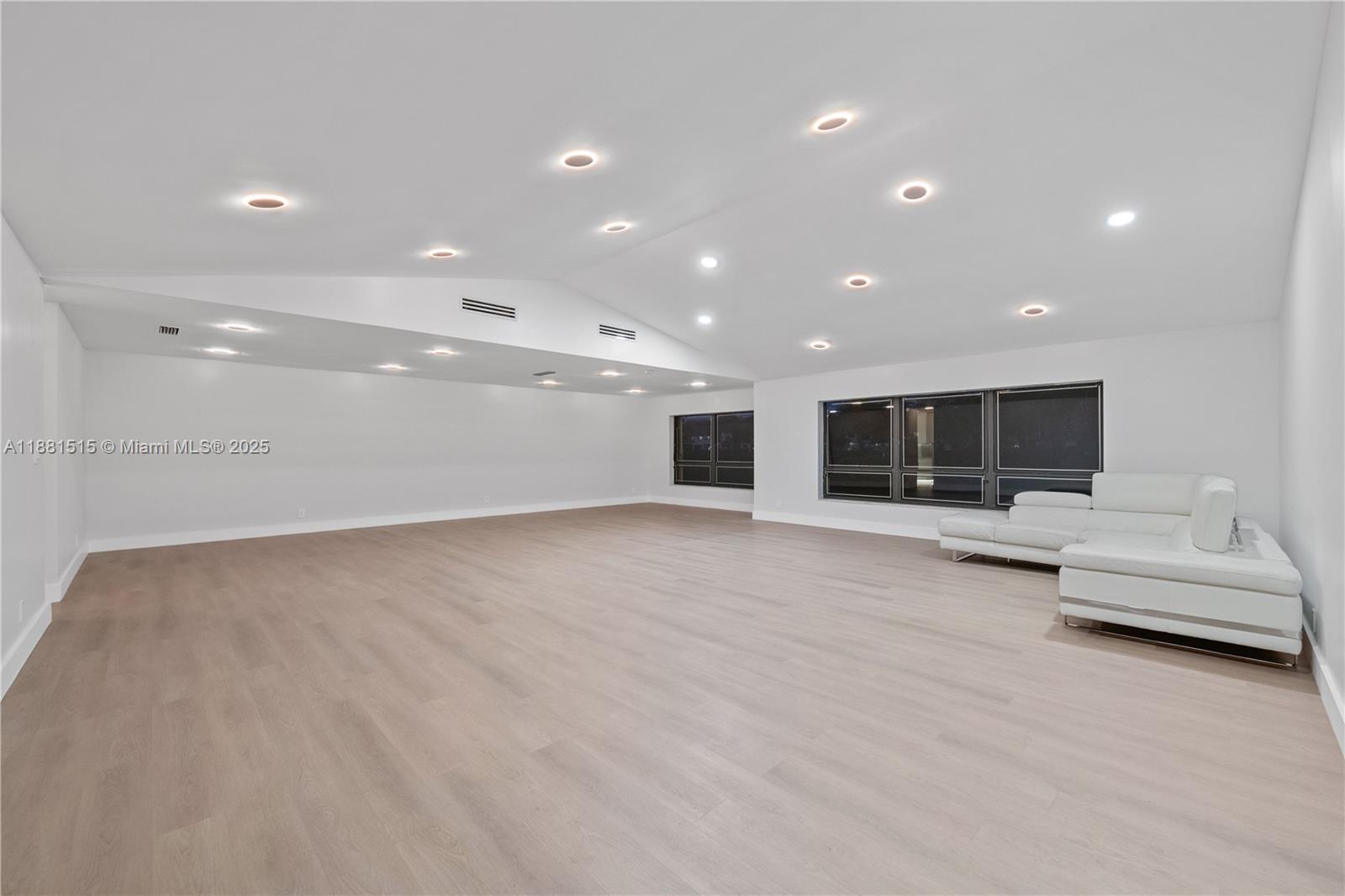 The Villa Residences Of Em - Residential Lease