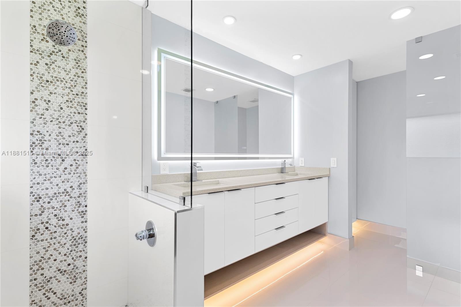 The Villa Residences Of Em - Residential Lease
