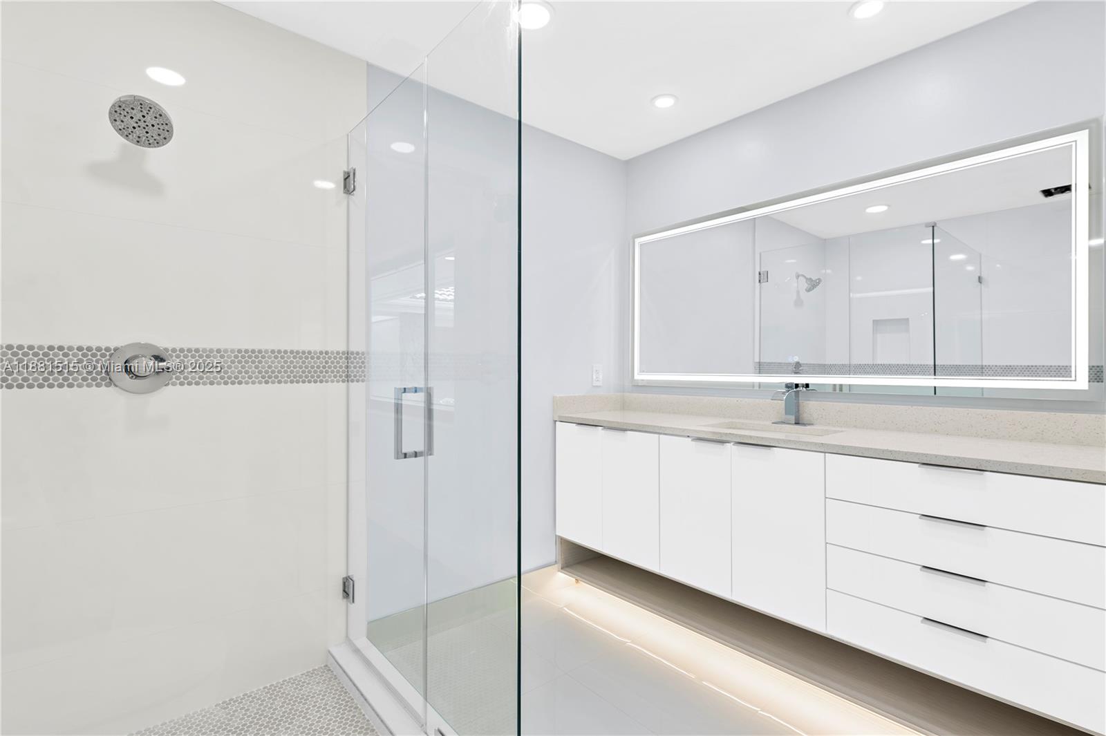 The Villa Residences Of Em - Residential Lease