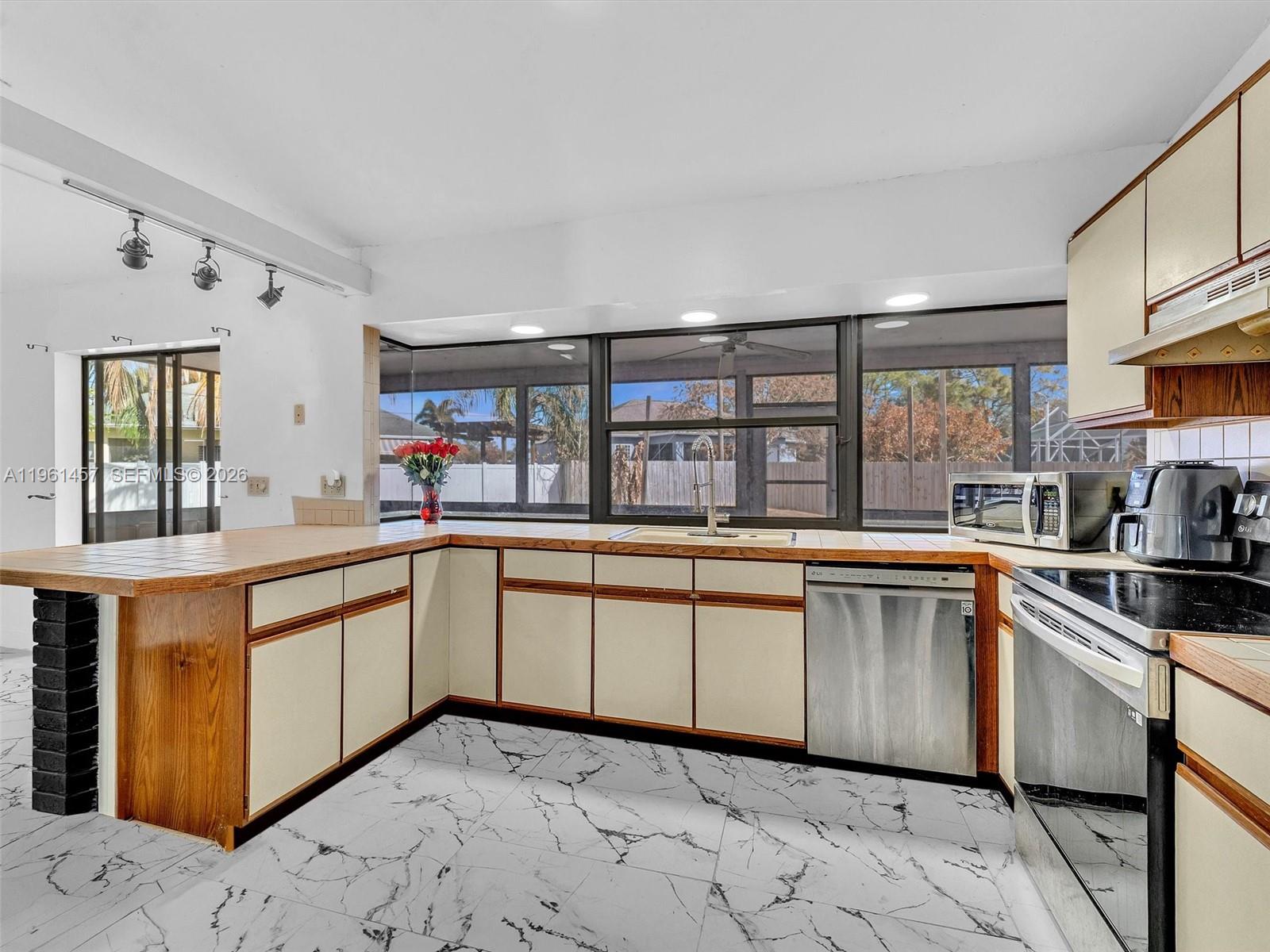 PORT ST LUCIE SECTION 10 - Residential