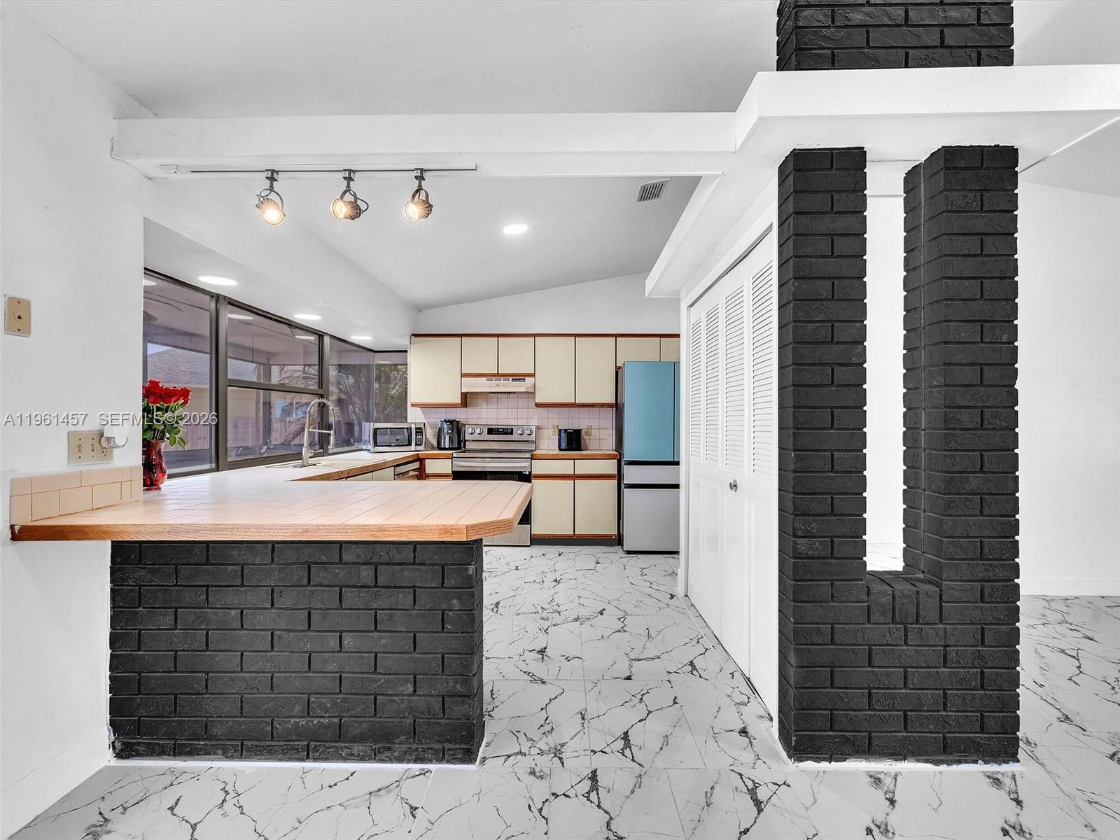 PORT ST LUCIE SECTION 10 - Residential