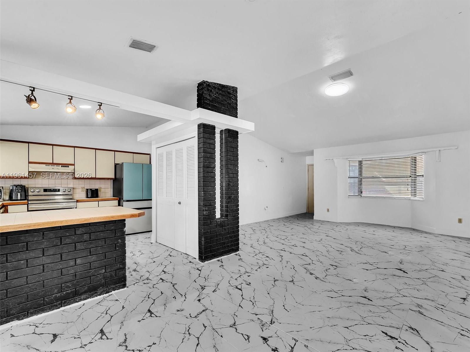 PORT ST LUCIE SECTION 10 - Residential