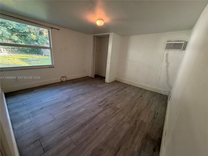 ***January Special: Rapid Move In With 1.5 Mos Only!!*** ALL Inclusive, Comfortable Master Bedroom & Living Room Back House with an open flow kitchen and flexible dining living room combo. PLUS - BBQ Patio. Nice back yard for the family. Right off Davie Blvd & 27 Ave. Riverland - Excellent, safe location for the family. Nestled house in a very quiet street. While offer lasts.  Qualifications: One year lease, no criminal or evictions, 2 months down.