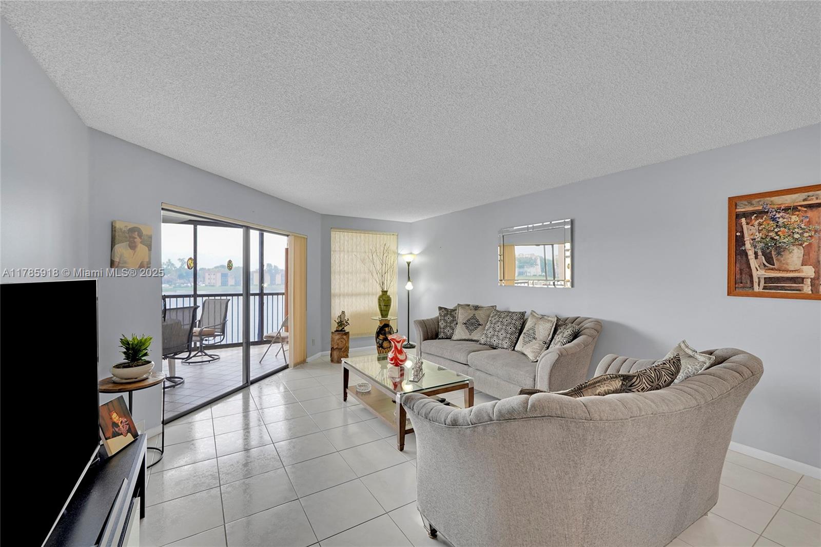 Rental Property at 7250 Fairfax Dr 302, Tamarac, Broward County, Florida - Bedrooms: 2 
Bathrooms: 2  - $2,200 MO.