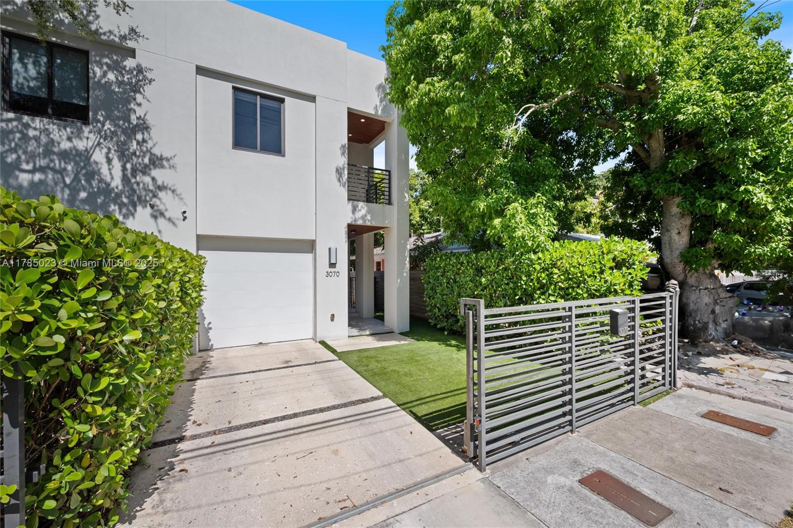 3070 Elizabeth St 3070