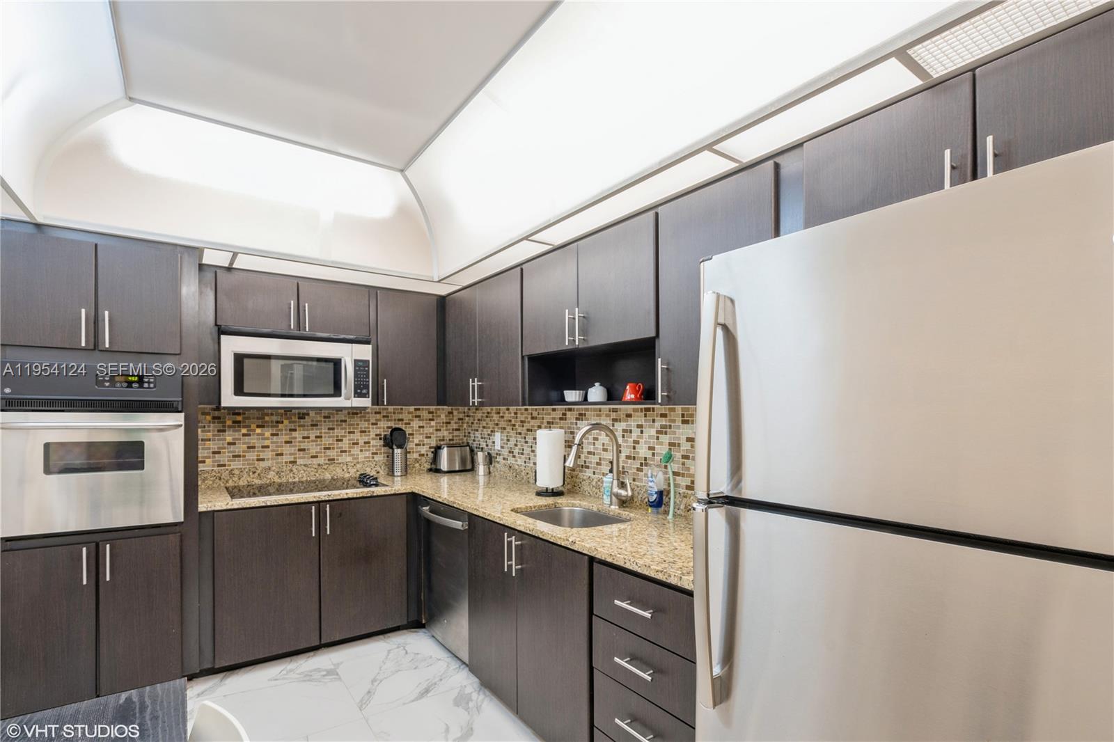 SIAN OCEAN RESIDENCES CON - Residential
