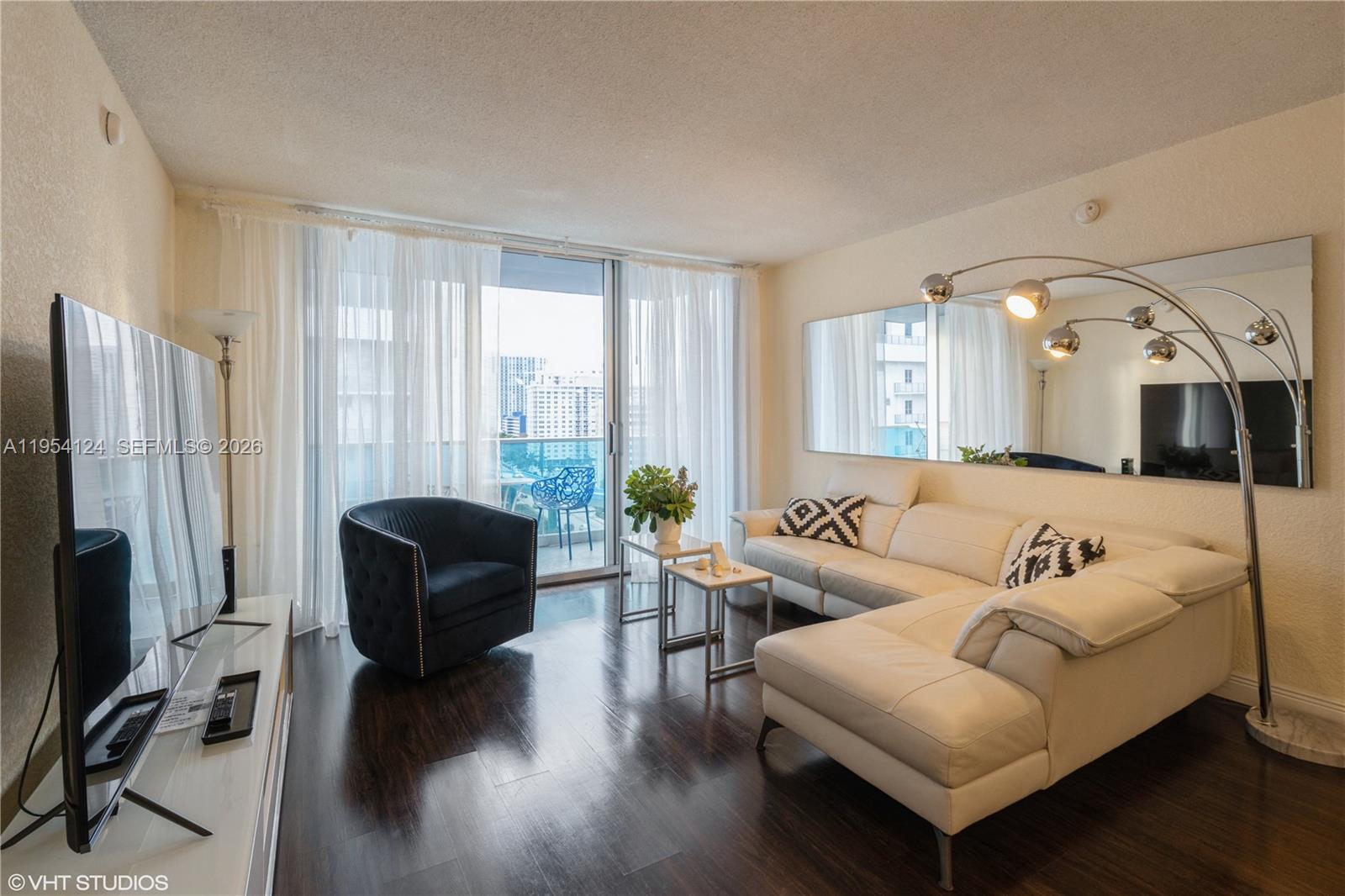 SIAN OCEAN RESIDENCES CON - Residential