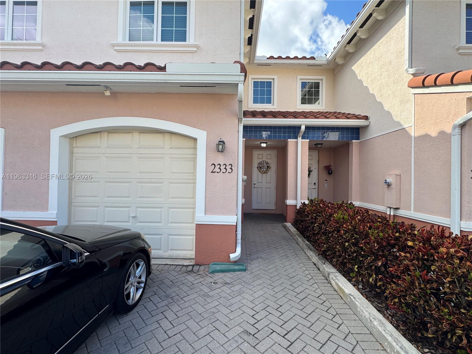 SANTA BARBARA ESTATES - Residential Lease
