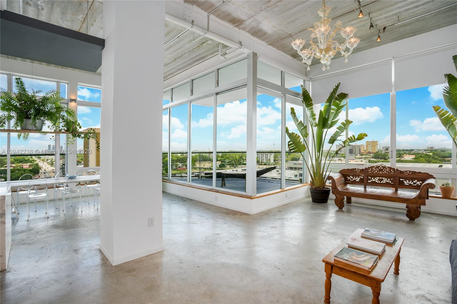 THE BANK CONDO - Residential