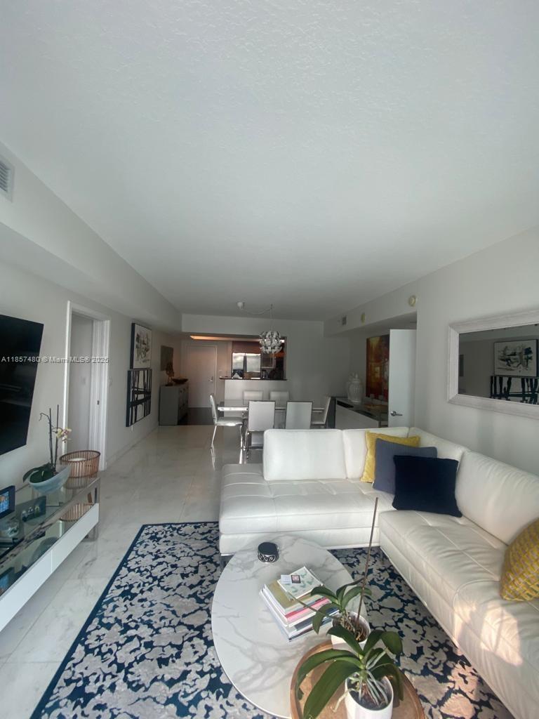 335 S Biscayne Blvd 607