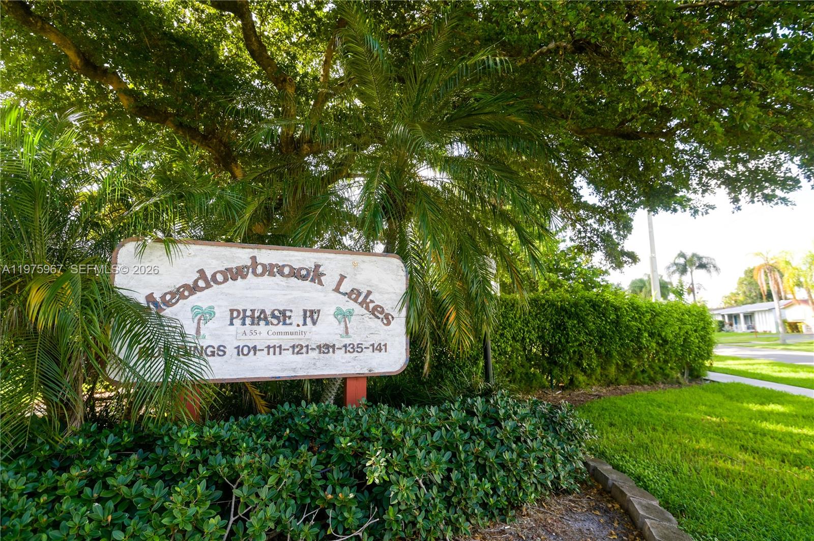 MEADOWBROOK LAKES VIEW CO - Residential