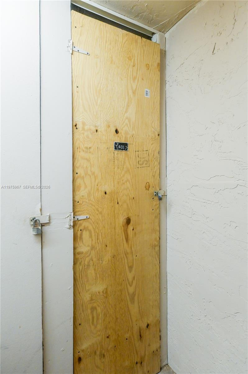 MEADOWBROOK LAKES VIEW CO - Residential